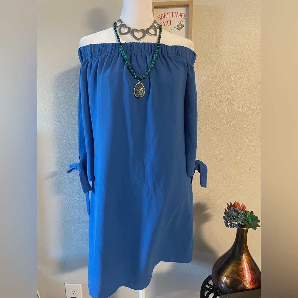 VINCE CAMUTO Women’s  Off Shoulder Royal Blue StraightDress 3/4 Sleeve -Size 4